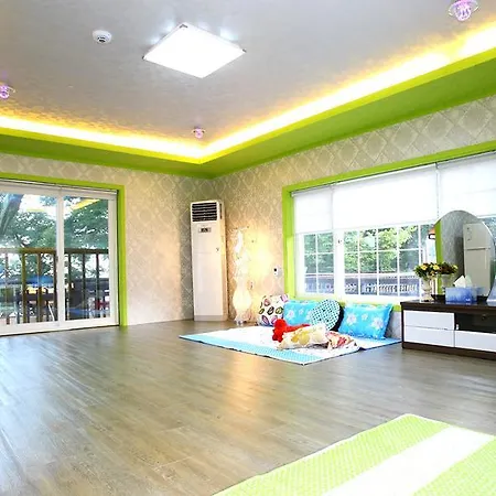 Pinky Marine Pension Namhae Exterior photo