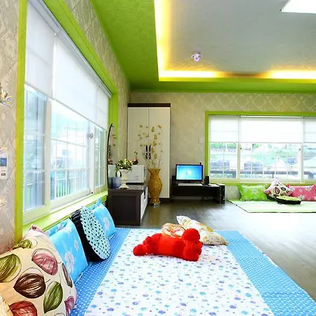 Pinky Marine Pension Namhae Exterior photo