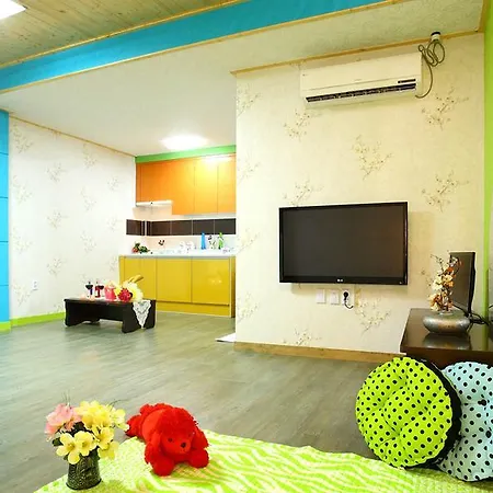 Pinky Marine Pension Namhae Exterior photo